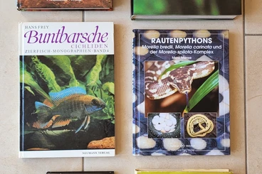 Aquaristikzubehör kaufen und verkaufen Foto: Bücher Aqua / Terra, Boxen