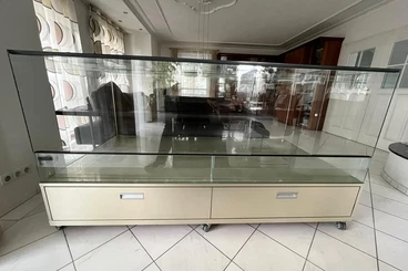 Terrarien kaufen und verkaufen Foto: Glas-Terrarium Sonderanfertigung inkl. Unterschrank (2 Größen)